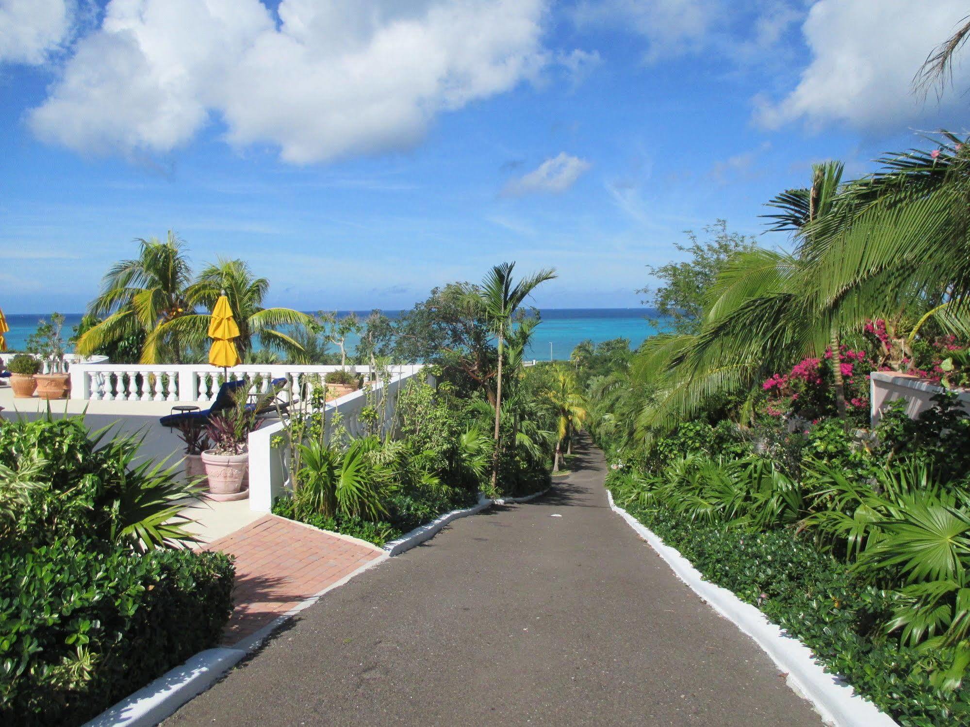 Ocean West Boutique Hotel Nassau Exterior photo